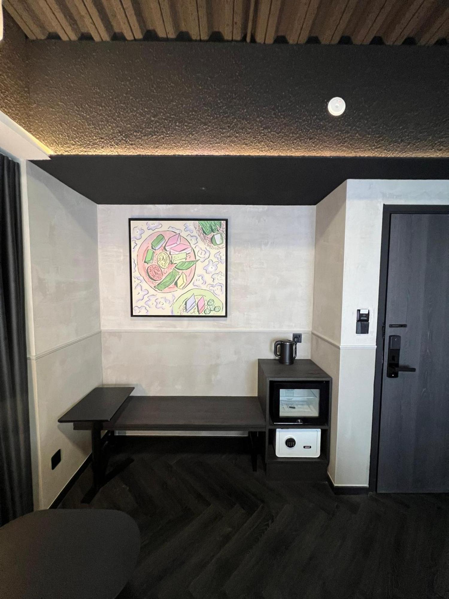 B Hotel Куала Лумпур Екстериор снимка