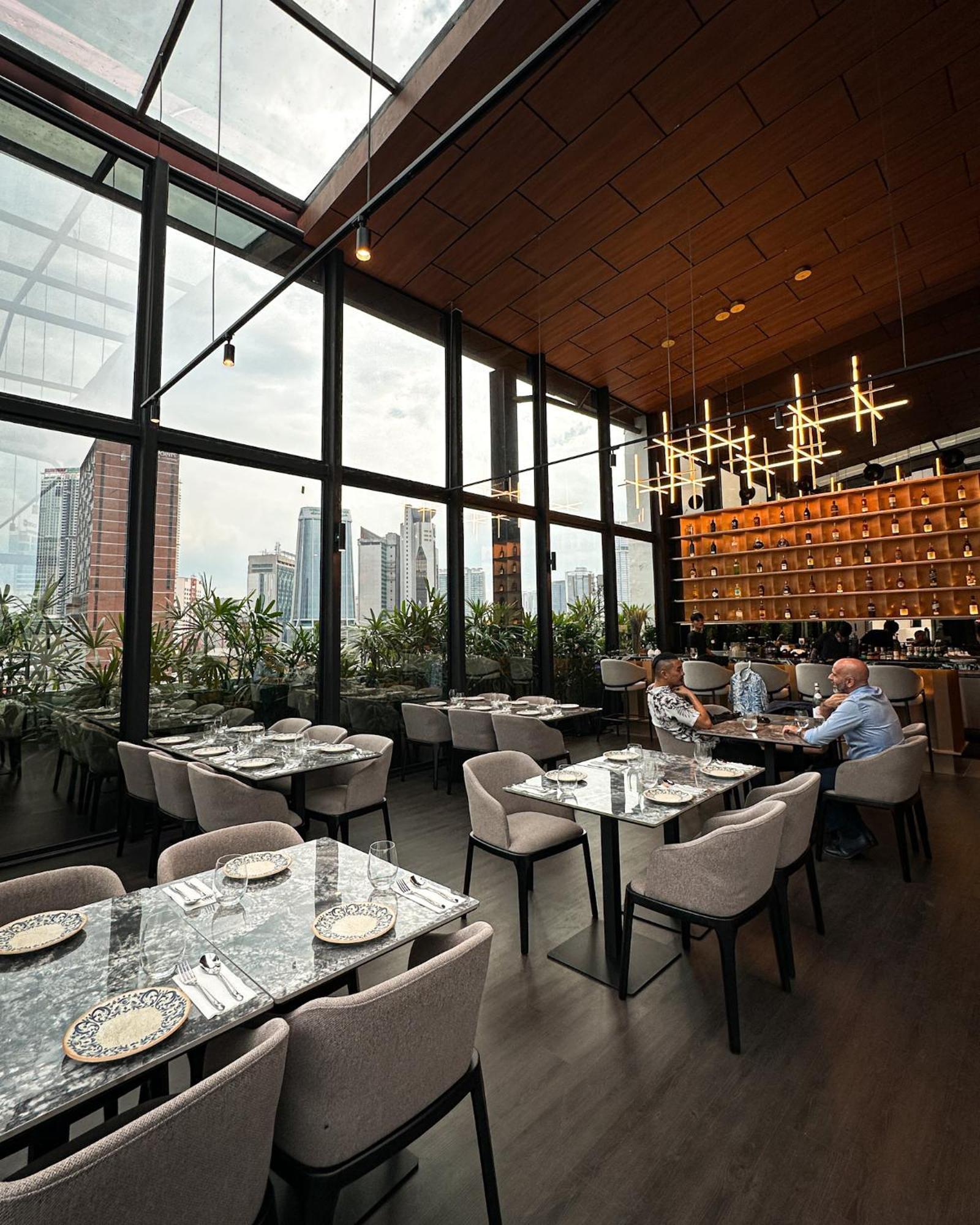 B Hotel Куала Лумпур Екстериор снимка