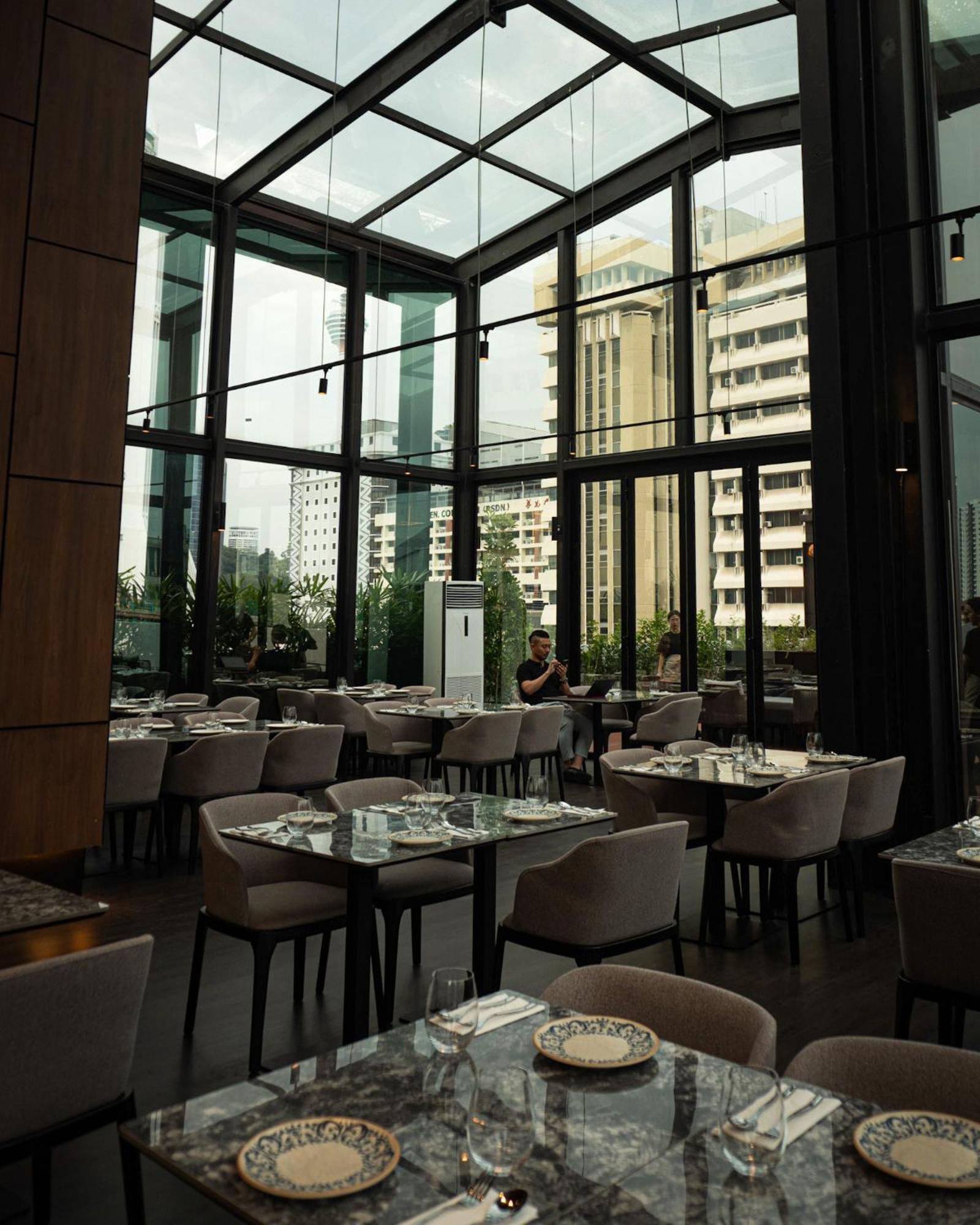 B Hotel Куала Лумпур Екстериор снимка